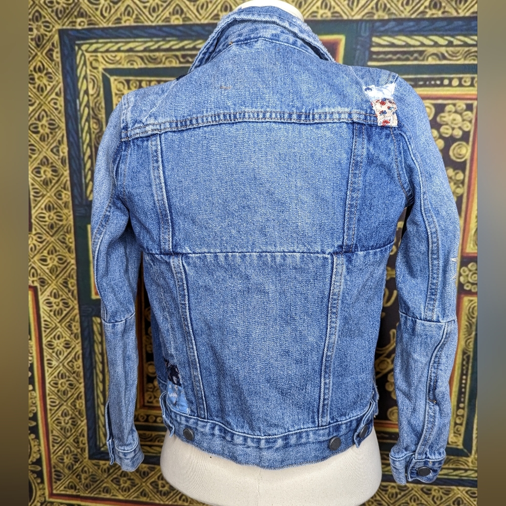 BlankNYC Pub Crawl Denim Jacket Size Medium - Picture 4 of 8